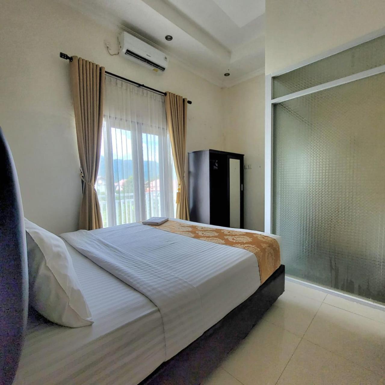 Mahakam Guest House Padang (Sumatra) Quarto foto